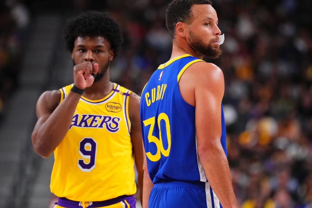 篮下对抗 篮下对抗